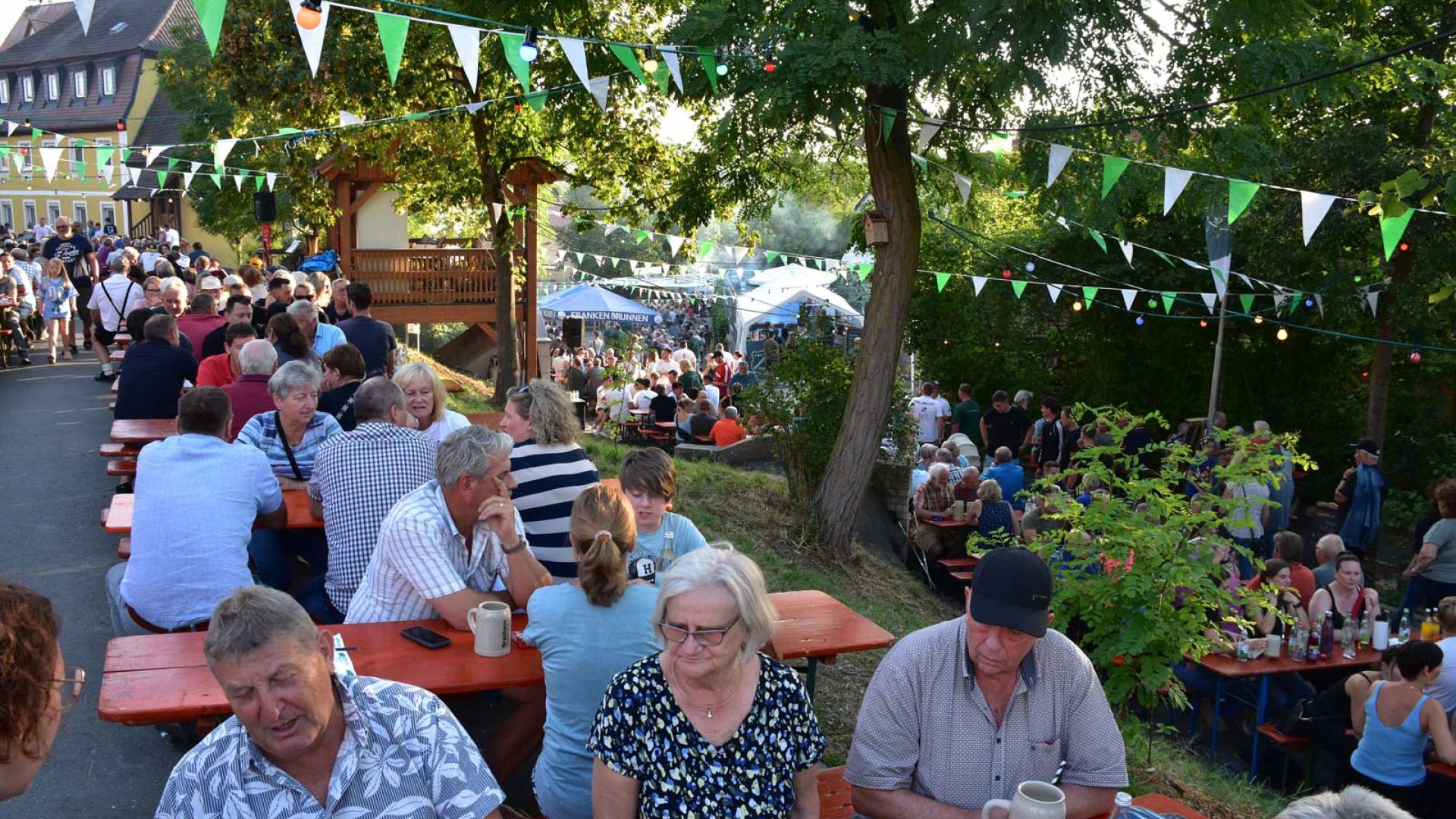 Rekordbesuch und beste Stimmung beim Kellerfest in Lonnerstadt